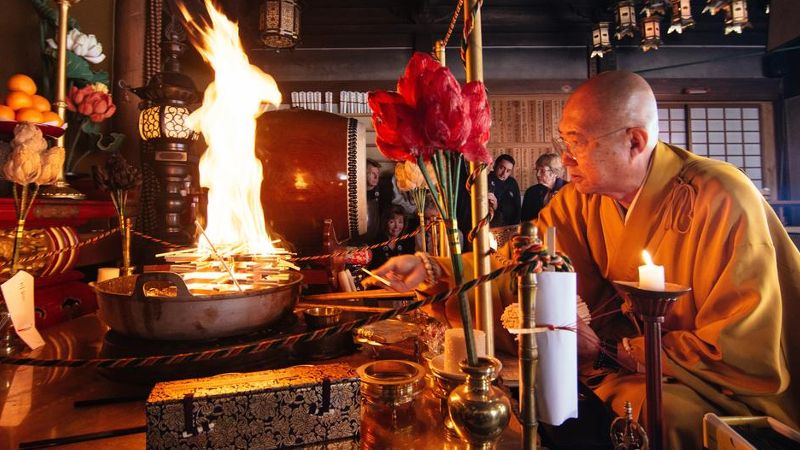 Rituels dans les temples bouddhistes au Japon