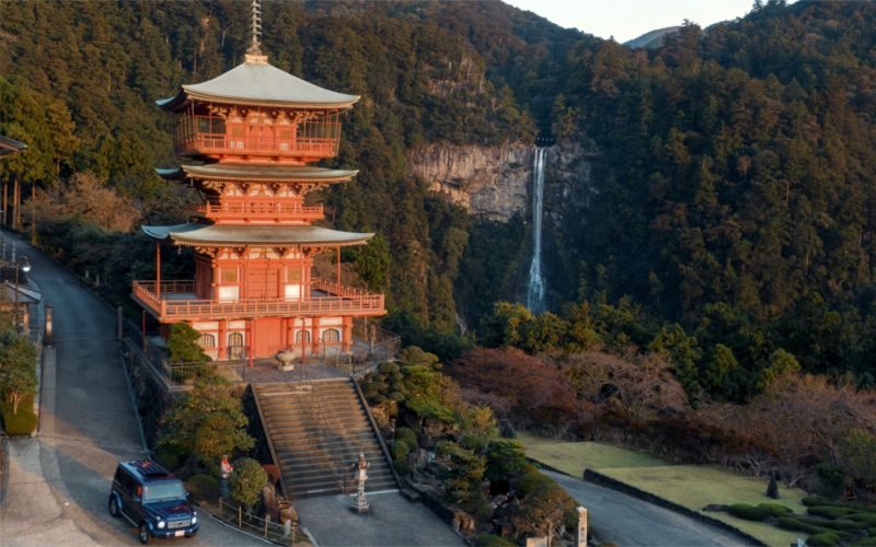 Car near Kumano Nachi Taisha Pagoda