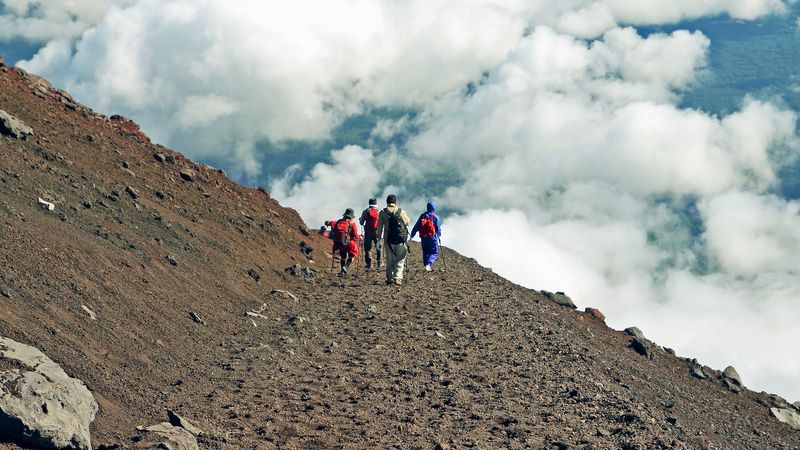 Climbing Mt Fuji