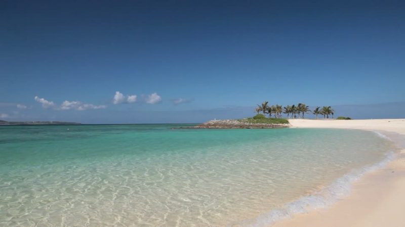 Plage émeraude à Okinawa