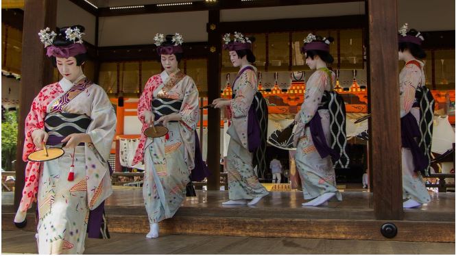 Geishas in Kyoto