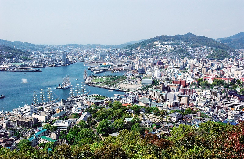 Cómo viajar de Fukuoka a Nagasaki