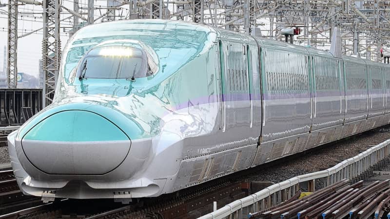 Shinkansen H5 series