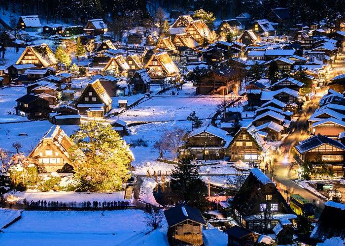 Shirakawa-go Winter Light-up