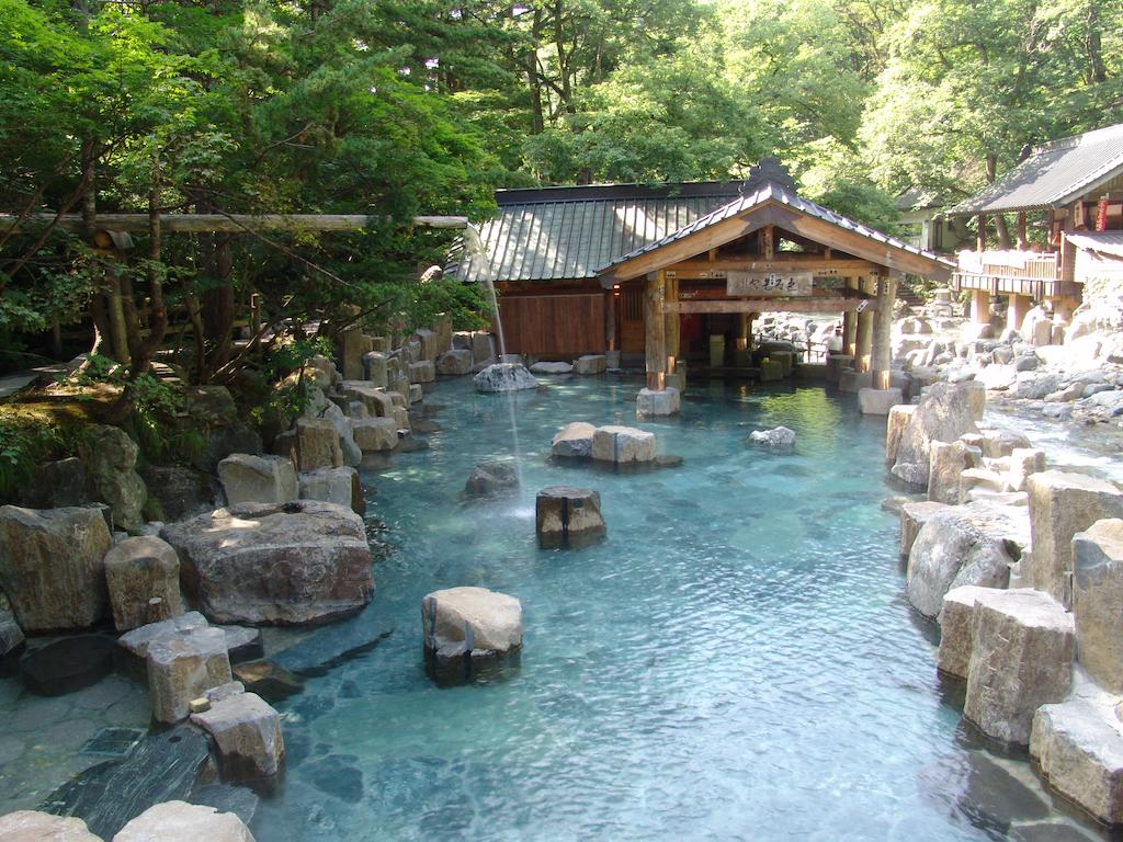 Takaragawa Onsen