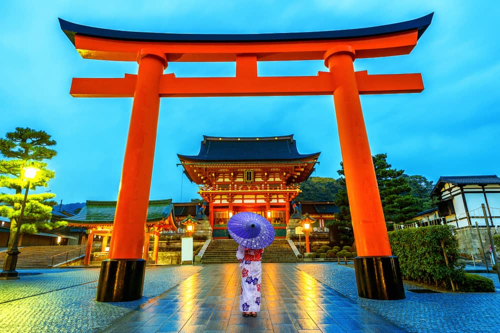 torii gate japan