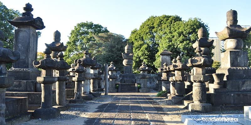 Yanaka cemetery